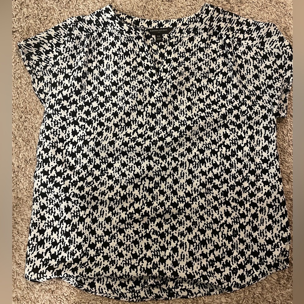 Like new black and white blouse from Express